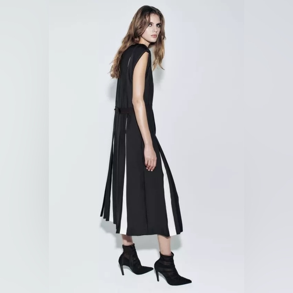 Zara LIMITED EDITION WOOL BLEND BOX PLEAT DRESS. Black. Size XS. New with Tags. - Picture 5 of 17